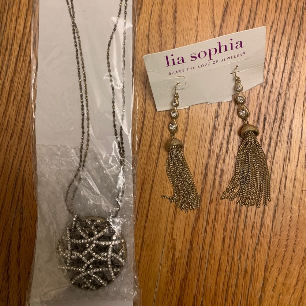 Lia Sophia necklace and earrings
